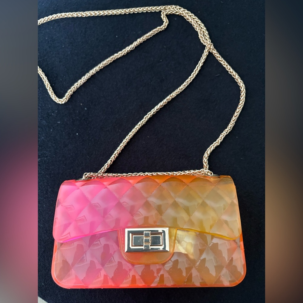 “Jelly” Bag. Fuchsia to Gold. Quilted Look, Gold Accents. Fun Purse!